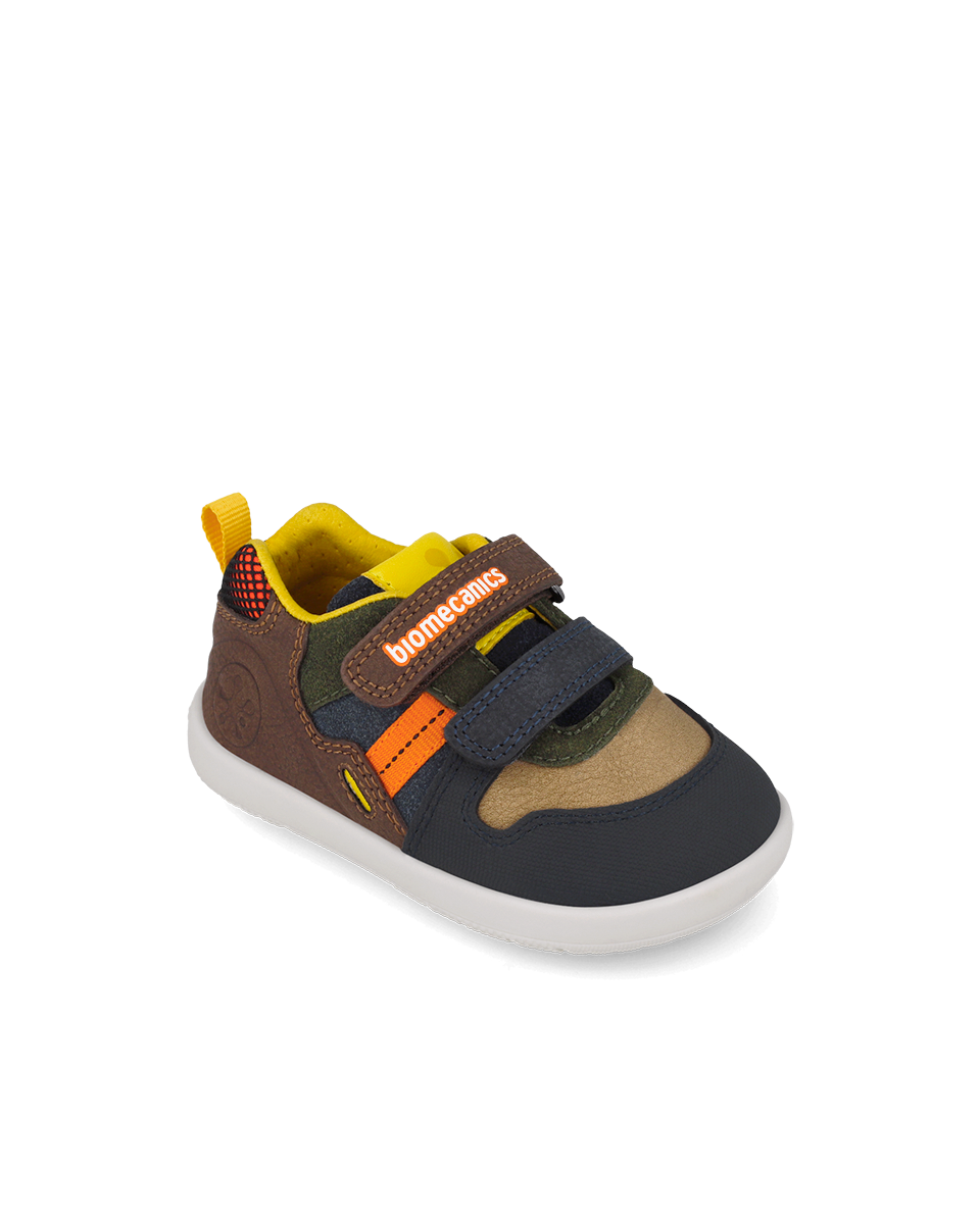 zapatilla NOBUCK (biomecanics) 1