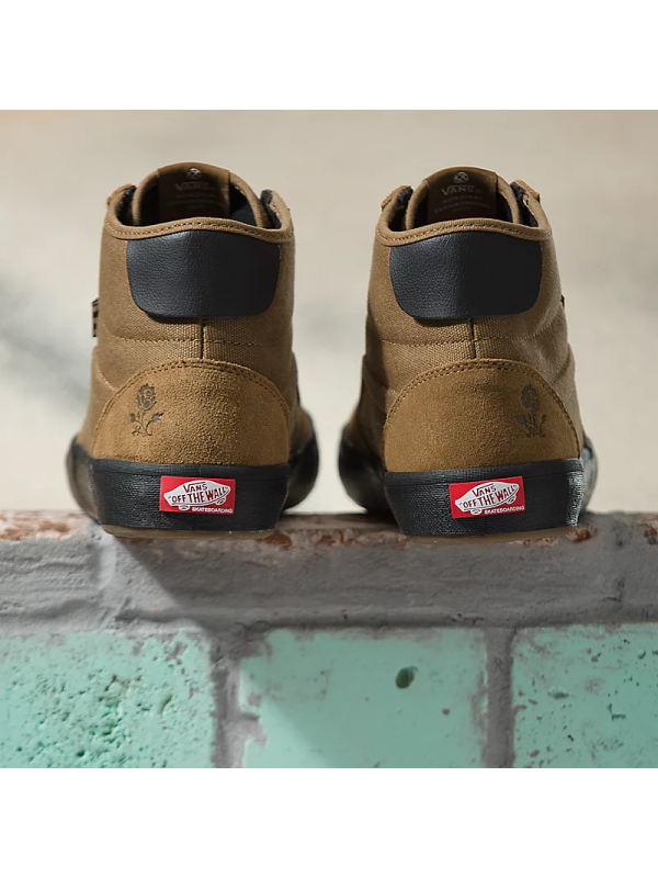 CANVAS VANS MARRONES 2