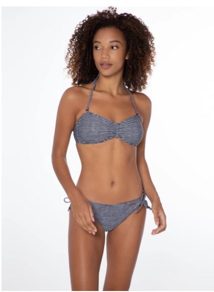 BIKINI A RAYAS PROTEST MUJER 1