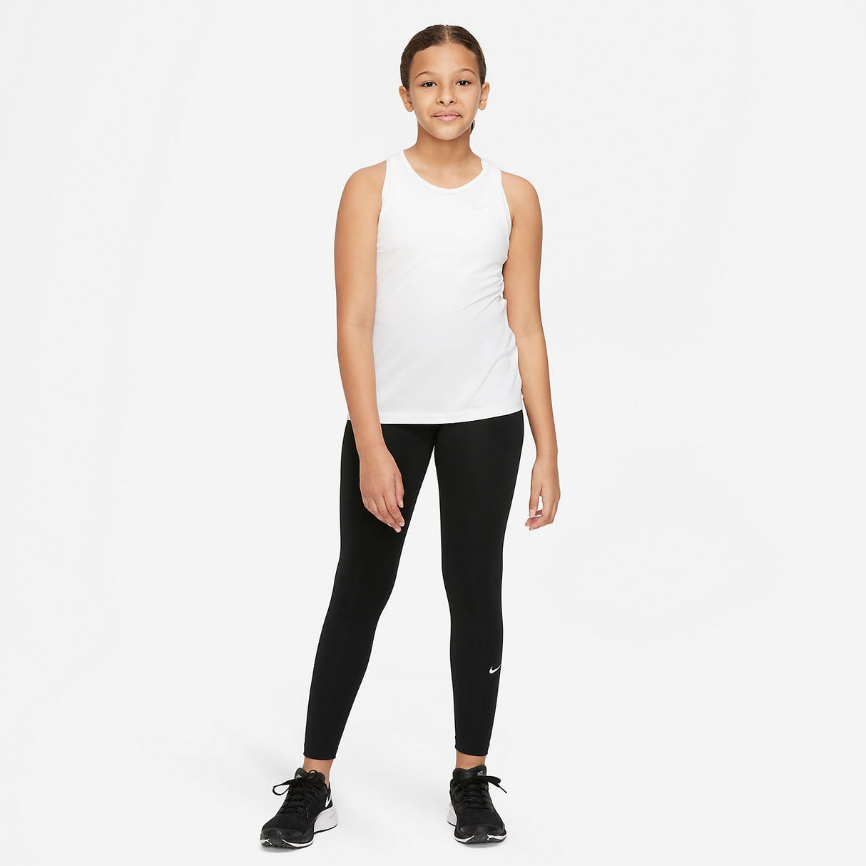 MALLA LISA NIKE NEGRA NIÑA 2