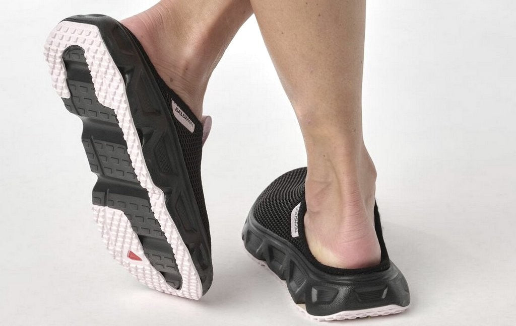 ZUECO DE DESCANSO SALOMON MUJER 2