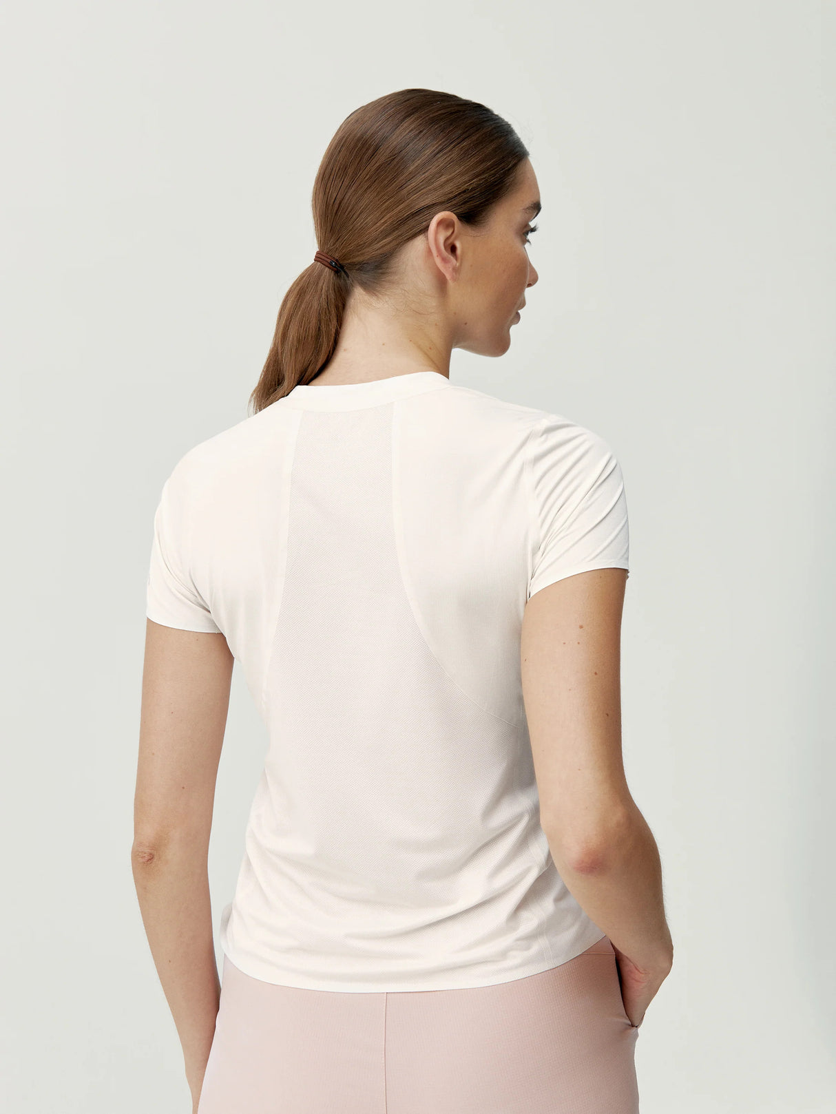 CAMISETA BORN ATAZAR BEIGE 2