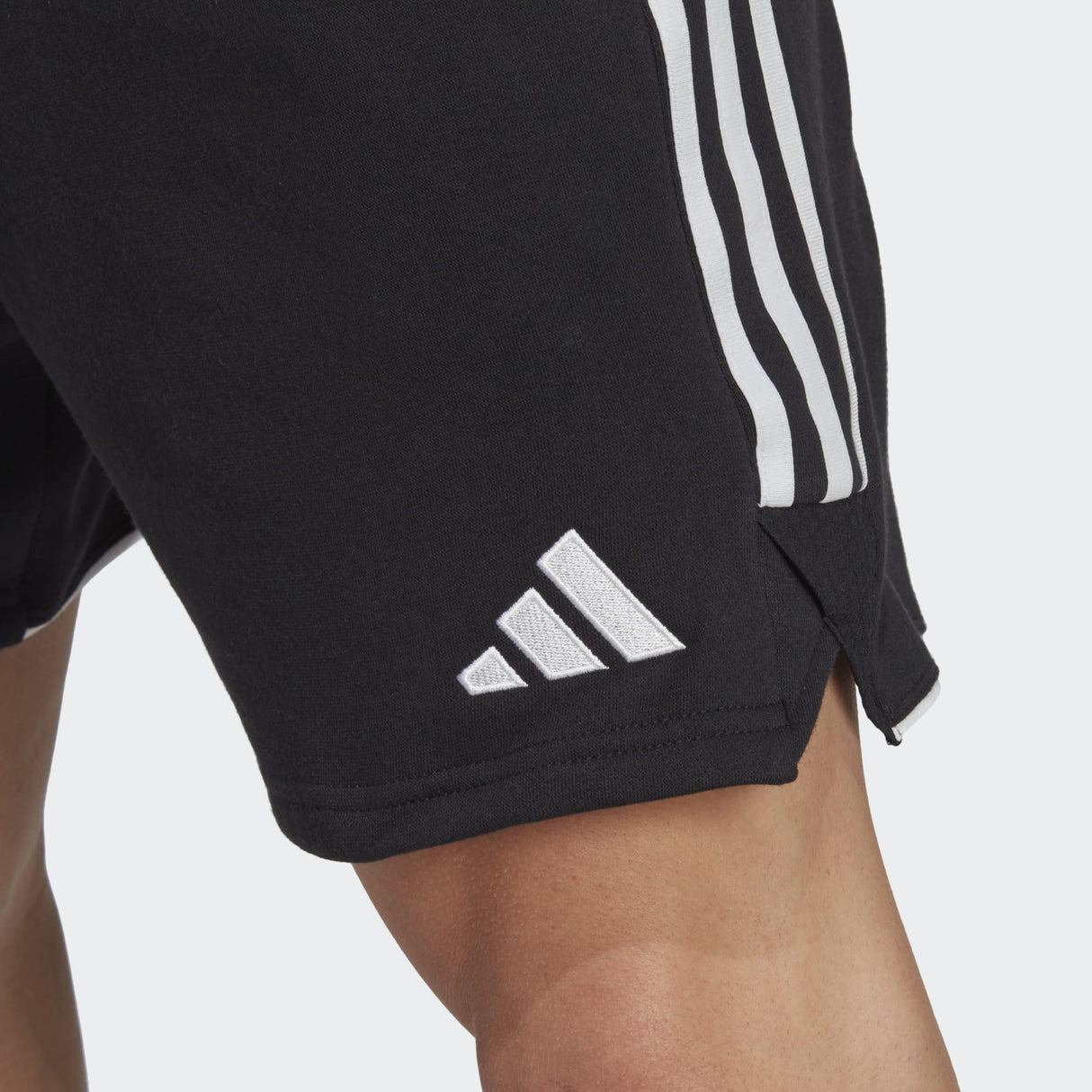 BERMUDA ALGODON ADIDAS TRES RAYAS HOMBRE 1