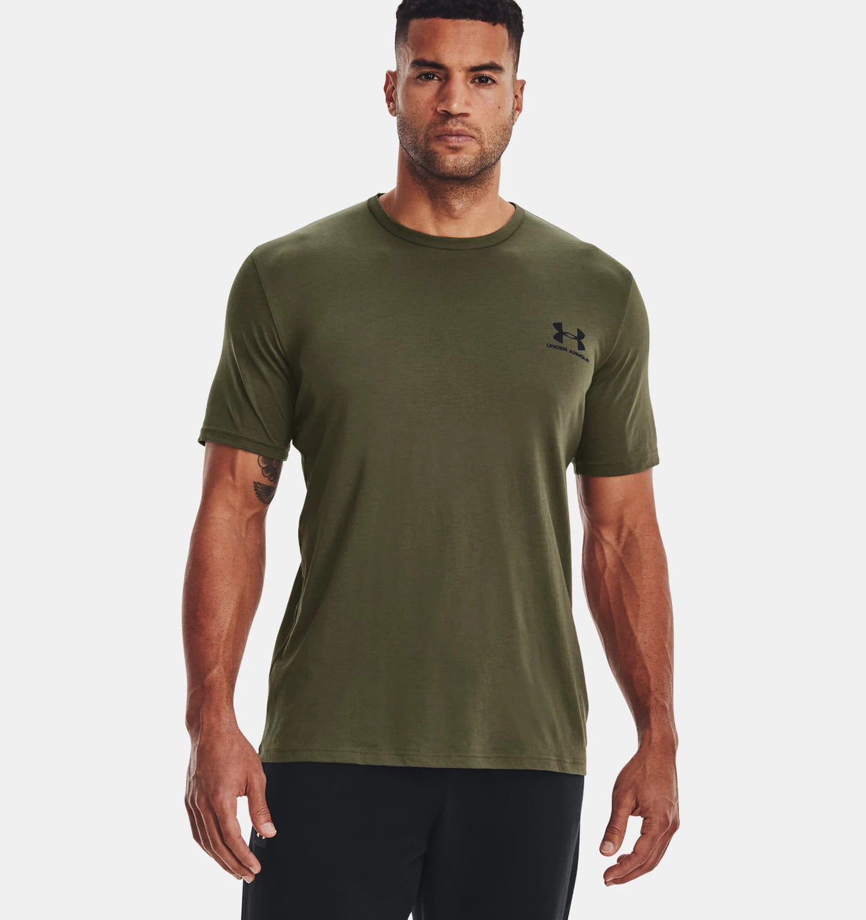 CAMISETA M.C UNDER ARMOUR SPORTSTYLE LEFT CHEST VERDE 2