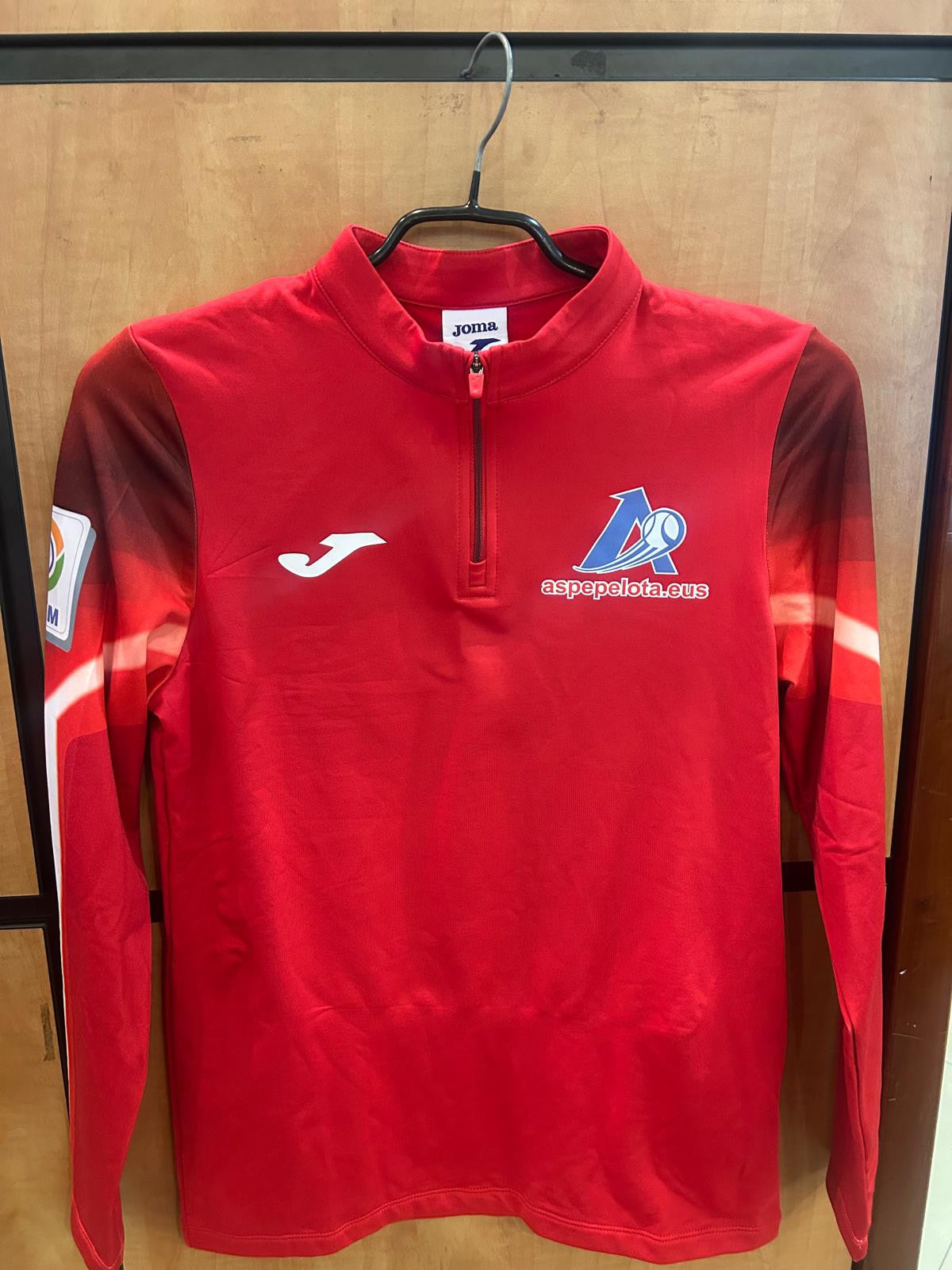 SUDADERA PELOTA ASPE TEMPORADA 2025/2026 JOMA ROJO NIÑO Y ADULTO 1