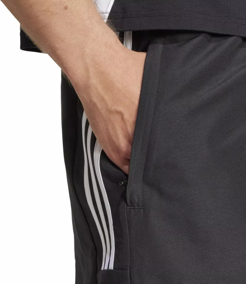 SHORT SR NGR RYAS BLACAS ADI´26 2
