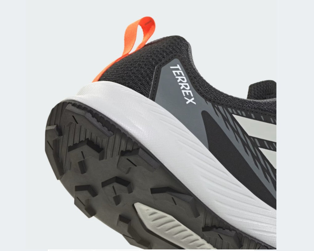 ADIDAS TERREX TRACEFINDER TRAIL NIÑOS 2