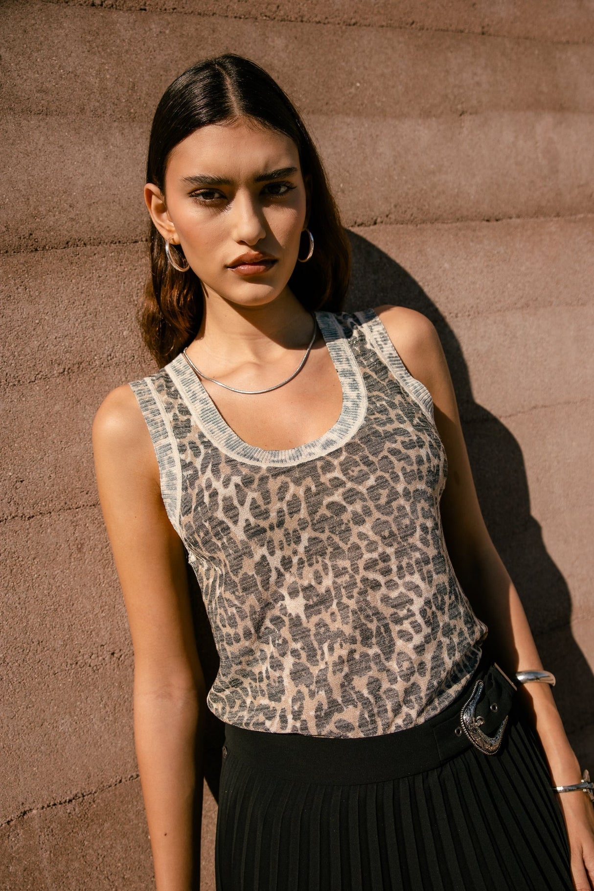 FREEMAN T. PORTER TOP SIN MANGAS MANCHAS DULCIA REVERS LEO