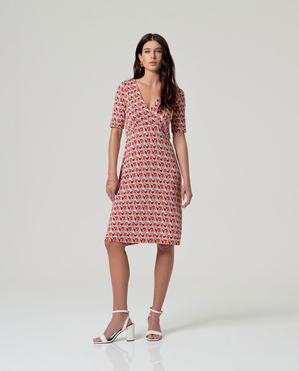 Vestido corto escote cruzado Surkana