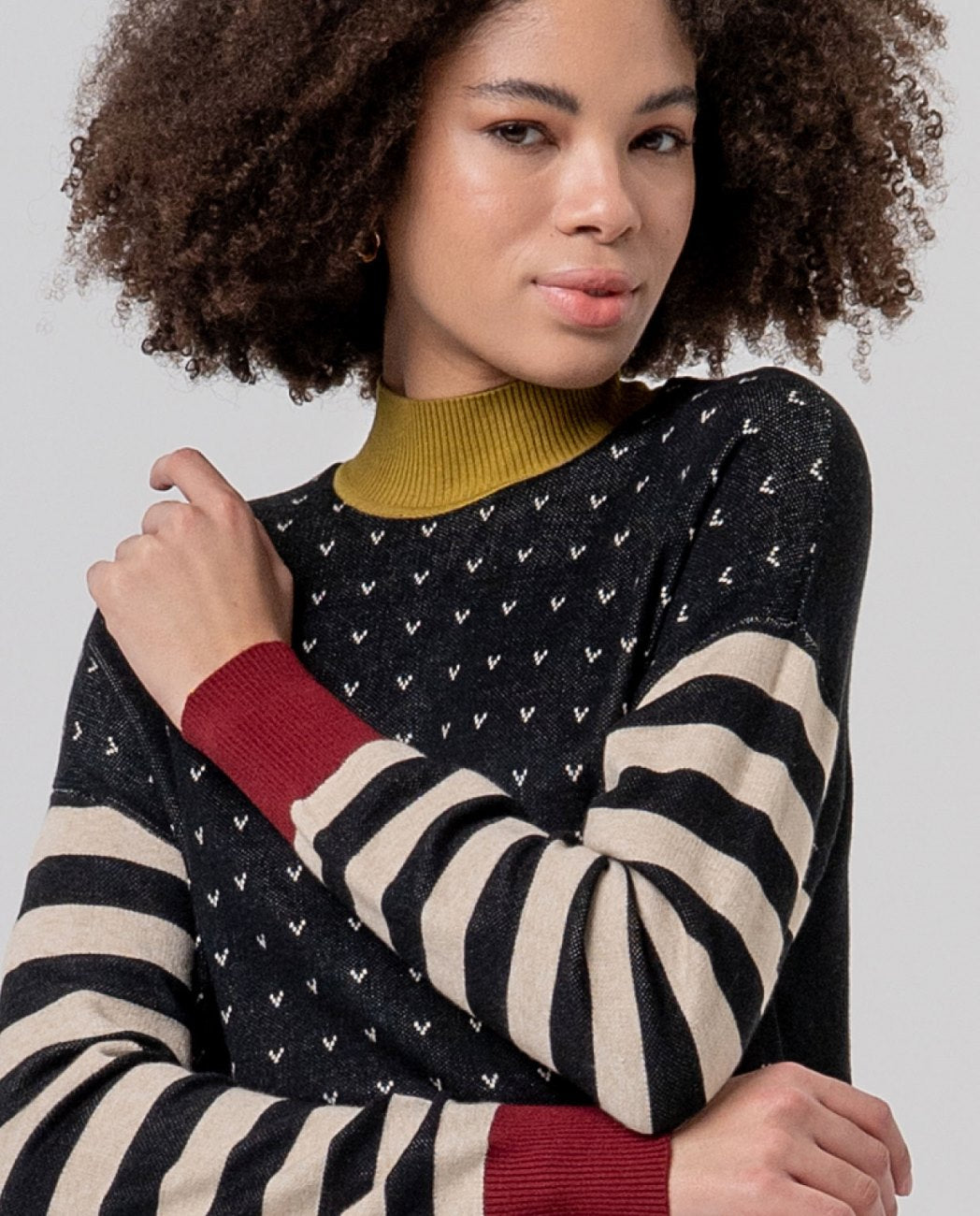 Jersey cuello perkins con motivo Negro Surkana