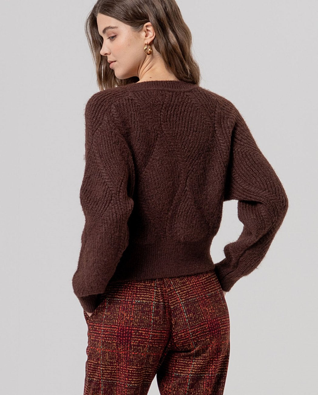 Cardigan cuello redondo con trenzas Chocolate