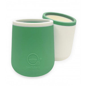 Vasos infantiles de silicona verde y blanco smikkels 1