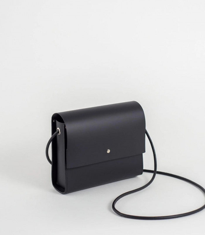 Bolso carmen negro mate labienhecha 1