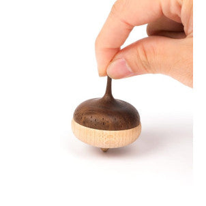 Trompo de madera chestnut-acorn wooderful life 2