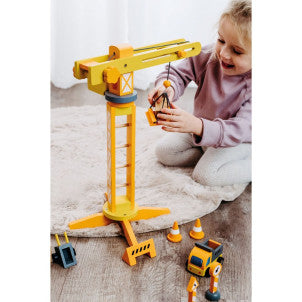 Grua con materiales para la construccion small foot 2