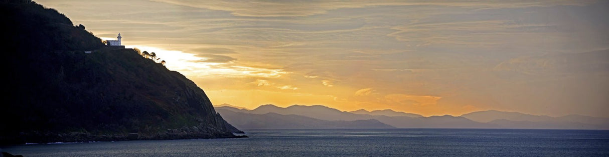 Fotografia País Vasco San Sebastián / Donostia Faro y costa cantábrico 75 X 20 cm - Dendago