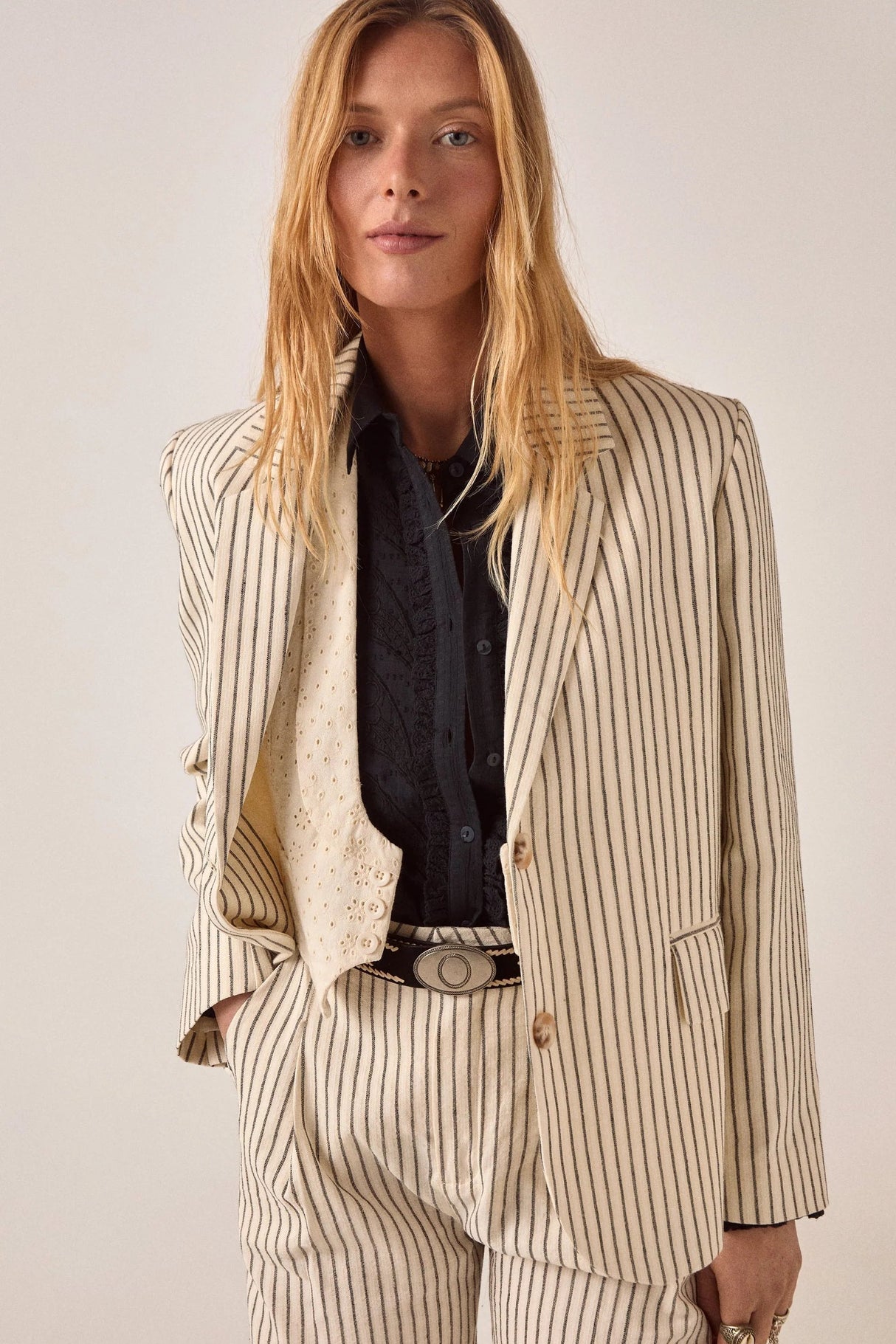 MAISON HOTEL BLAZER RAYA DIPLOMATICA BOBBY