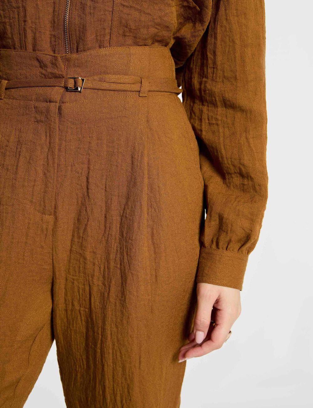 Pantalón carrot de tiro alto cámel Morgan