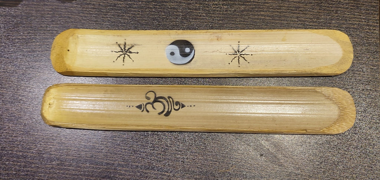 Porta inciensos de bambú con dibujos en negro - Dendago