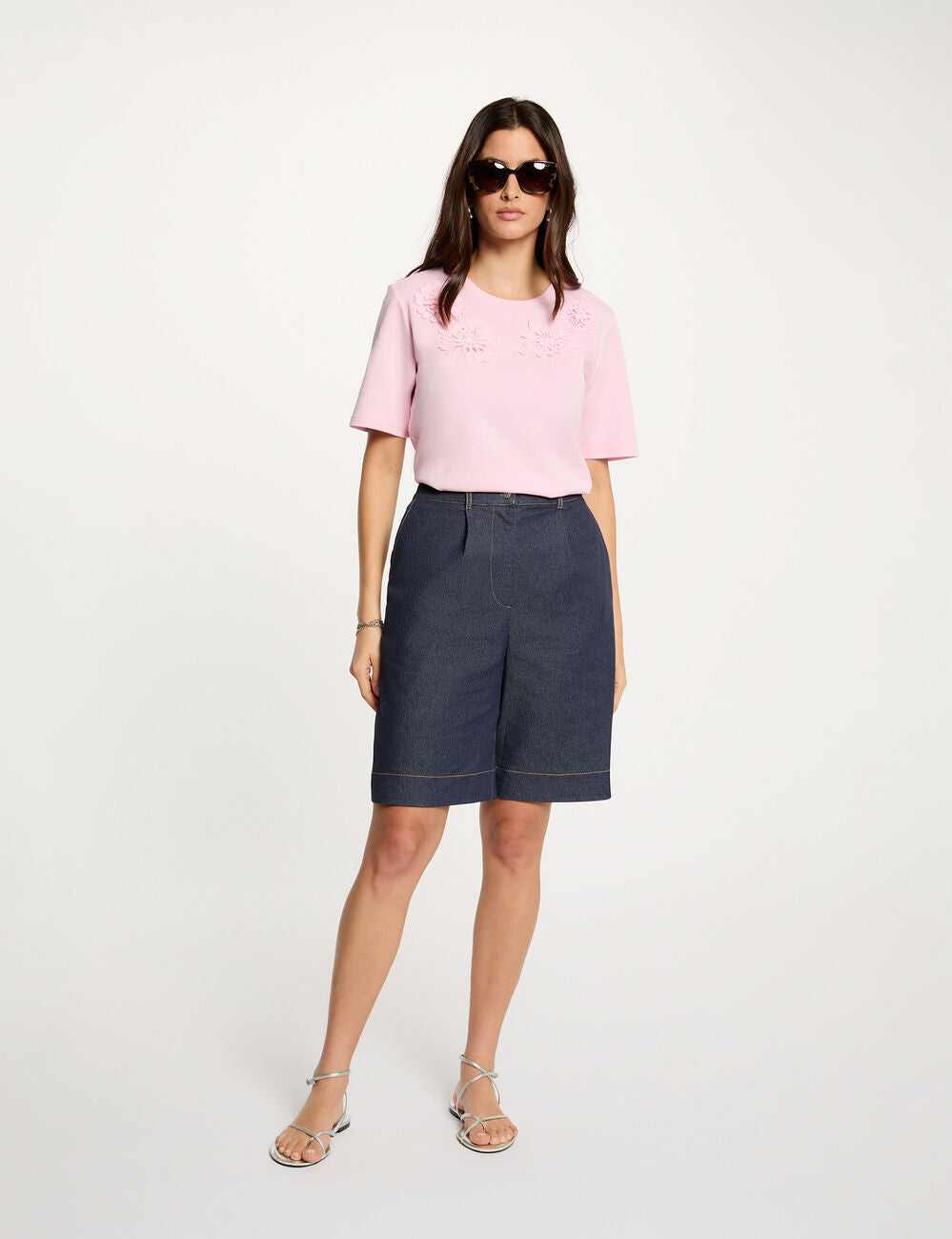 Pantalón corto ancho de mezclilla denim crudo Morgan