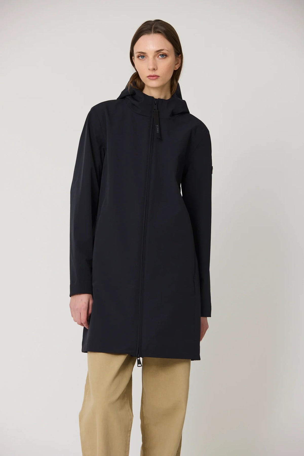 TANTÄ CHAQUETA IMPERMEABLE ENTRETIEMPO BLACK HAIL