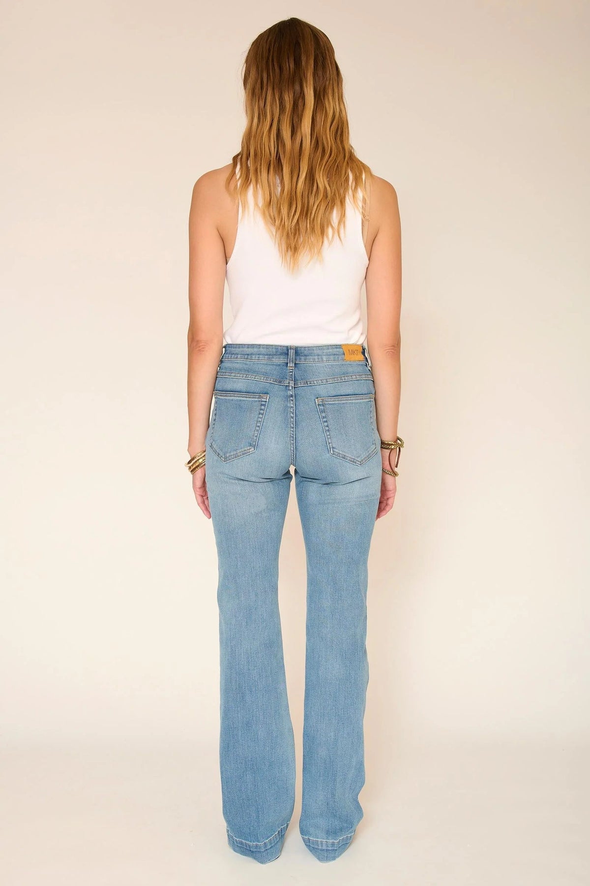 MKT STUDIO PANTALON TEJANO FLARE DIANA WILSON