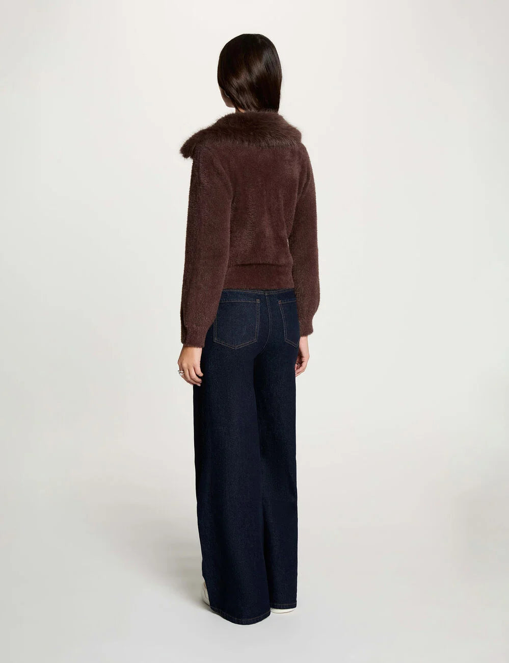 Chaqueta con cuello de piel marrón oscuro morgan
