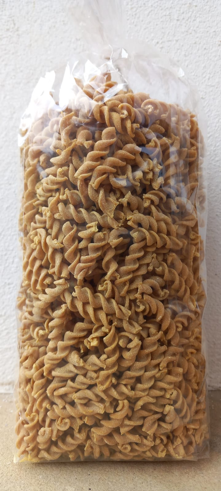 Espiralak gari semola integrala eta kurriarekin