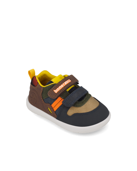 zapatilla NOBUCK (biomecanics) 1