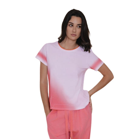 Camiseta blanca detalle naranja 1