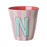 Vaso con inicial