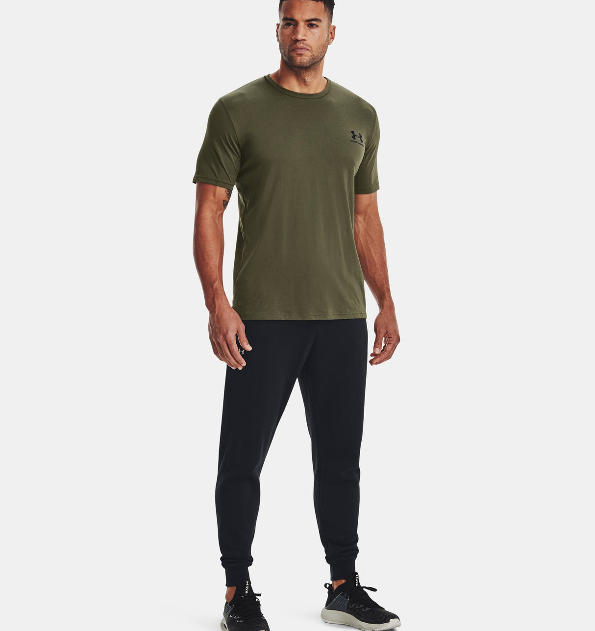 CAMISETA M.C UNDER ARMOUR SPORTSTYLE LEFT CHEST VERDE 1