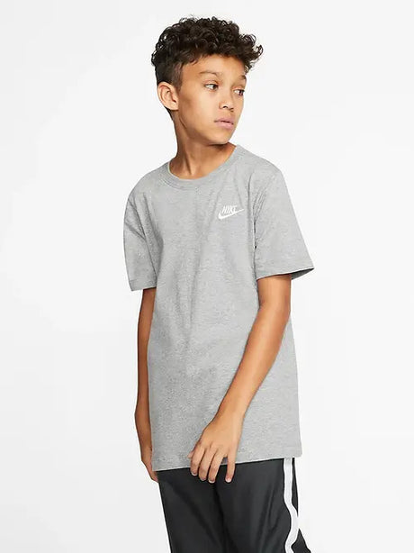 CAMISETA CORTA BASIC Jr NIKE GRIS VIGORE 1