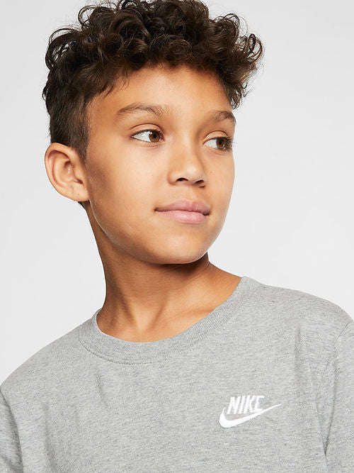 CAMISETA CORTA BASIC Jr NIKE GRIS VIGORE 2