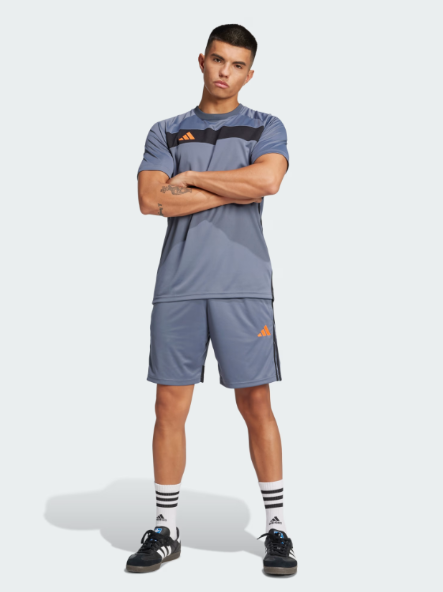 PANTALON CORTO TRES RALLAS CLASIC COLOR GRIS 2