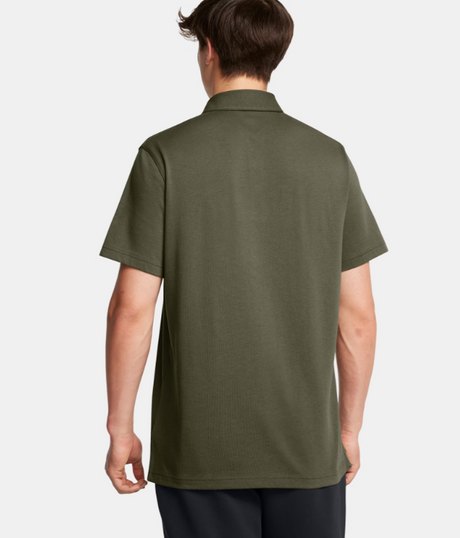 POLO CORTO LISO UNDER ARMOUR COLOR KAKI 2