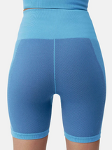 SHORT MALIA BORN COLOR AZUL SIN COSTURAS 2