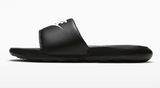 CHANCLA PALA Sra NIKE NEGRO´25 2