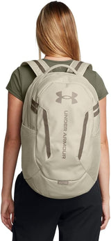 MOCHILA UNDER ARMOUR HUSTLE 6.0 KAKI 1