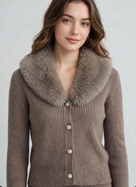 CHAQUETA CON CUELLO DE PELO COLOR TOSTADO 1