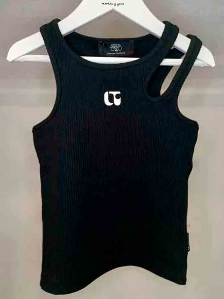 CAMISETA NEGRA TIRANTES 1