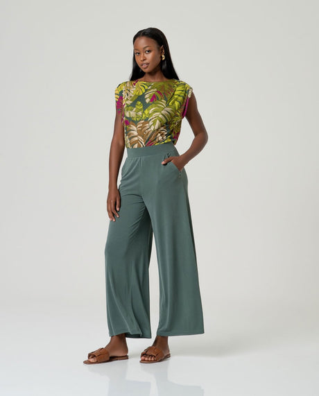 Pantalon ancho verde botella Surkana