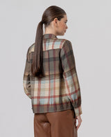 Camisa con frunces en hombros Camel claro Surkana
