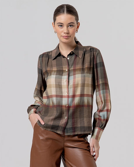 Camisa con frunces en hombros Camel claro Surkana
