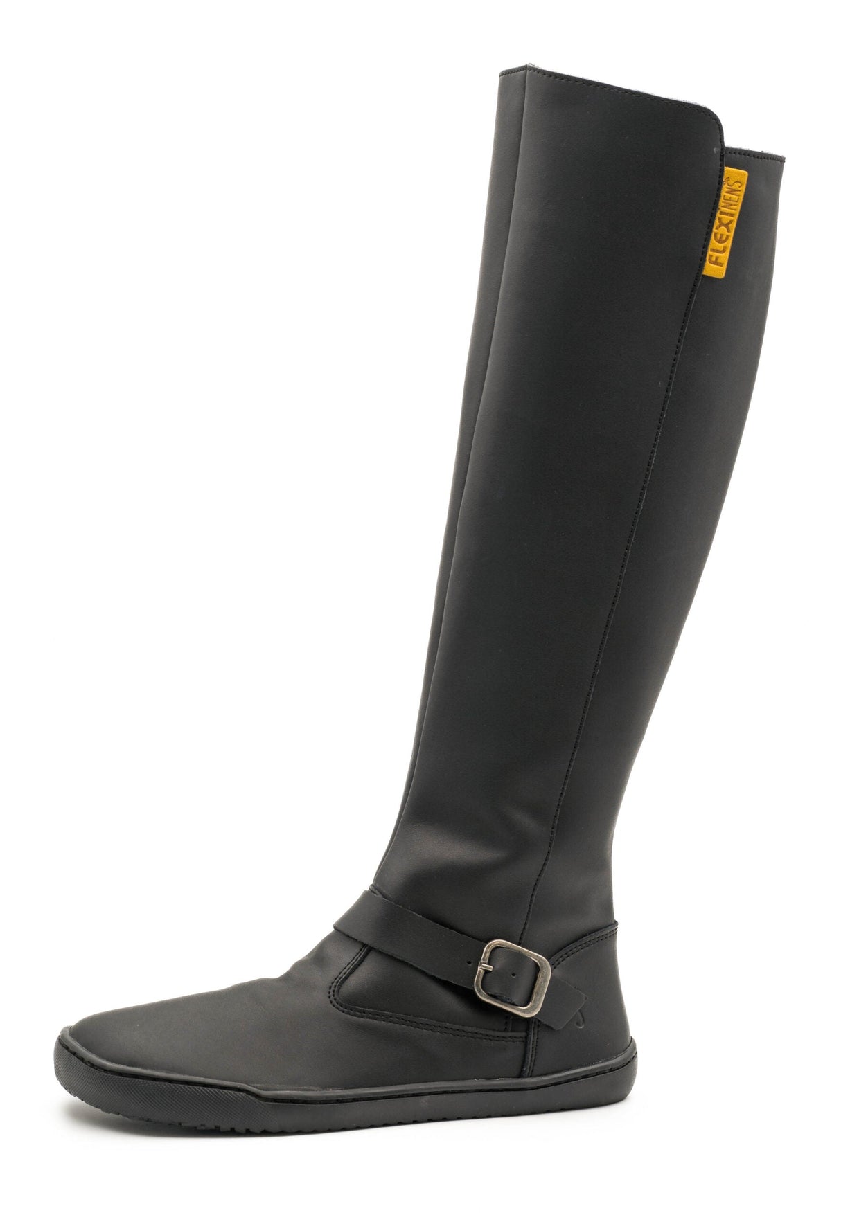 Bota barefoot de caña alta con hebilla en horma ancha 1