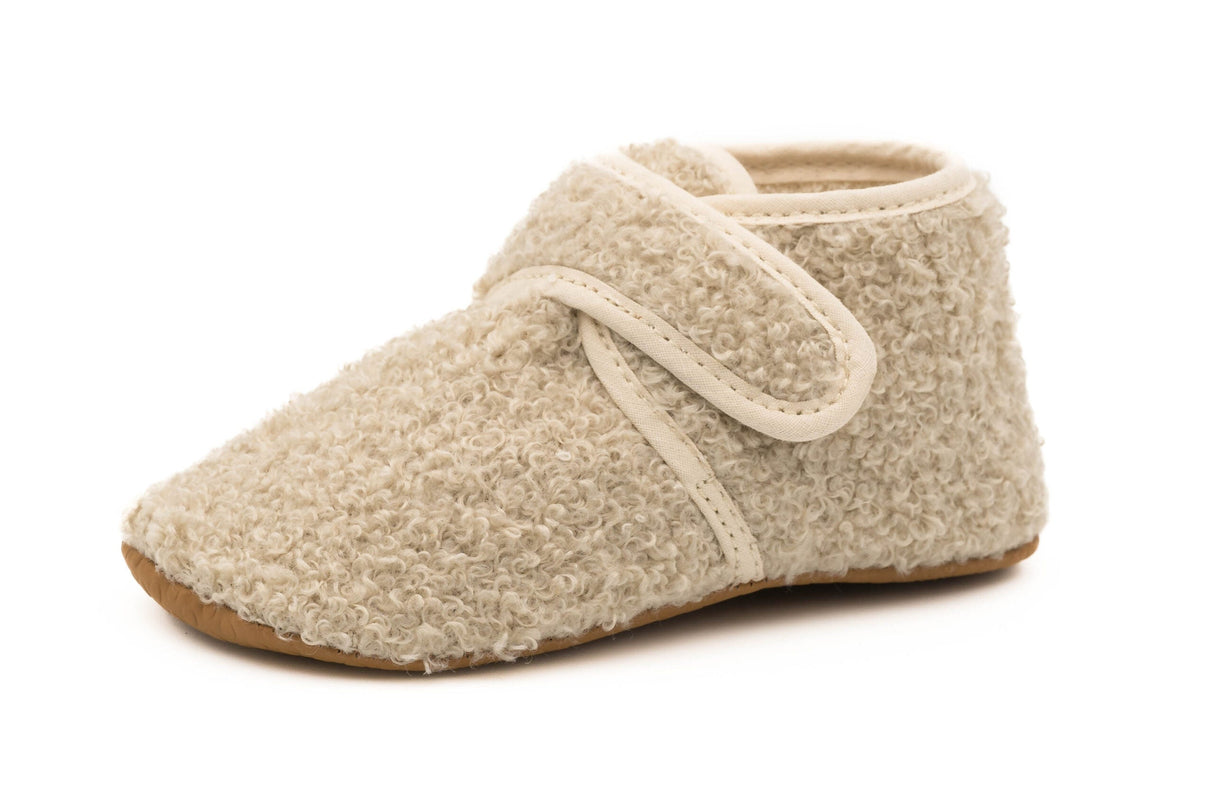 Zapatillas de casa respetuosa modelo Capellini Beige 1