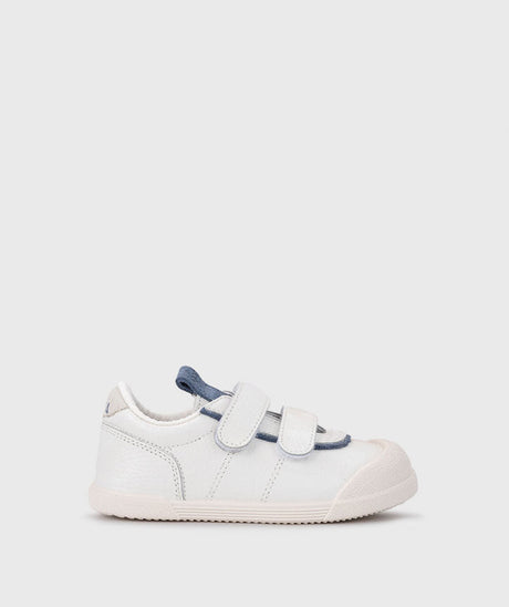Deportiva respetuosa infantil Berlin White Jeans en horma Wide 1