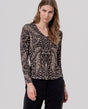 Camiseta cuello pico Negro Surkana