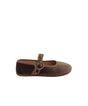 Merceditas barefoot de terciopelo en color Taupe con hebilla y ojales 1