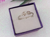 Anillo infinito con circonitas 2